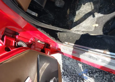 1985 Alfa Romeo Veloce 2000 Spider z USA, uszkodzony, nr VIN ZARBA5417F1020860